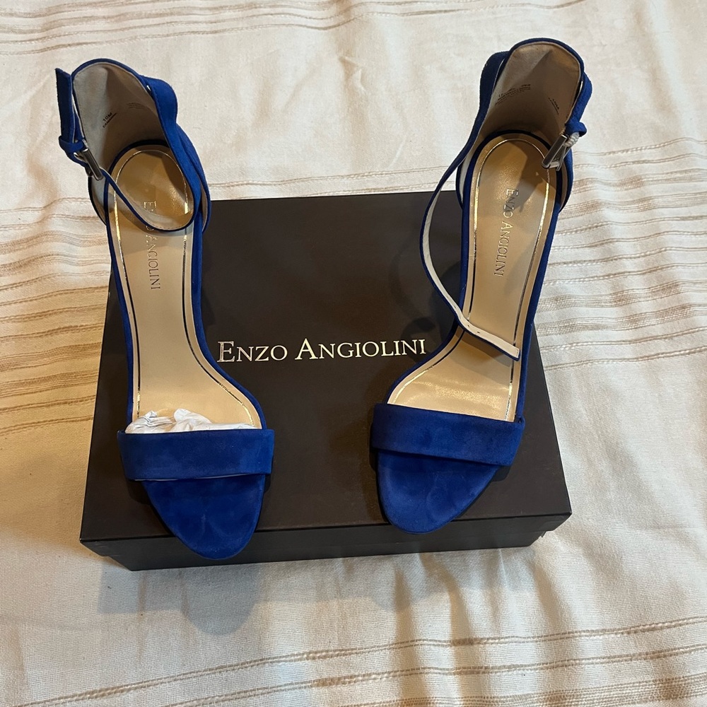 Enzo Angiolini Eamanna Blue evening wear